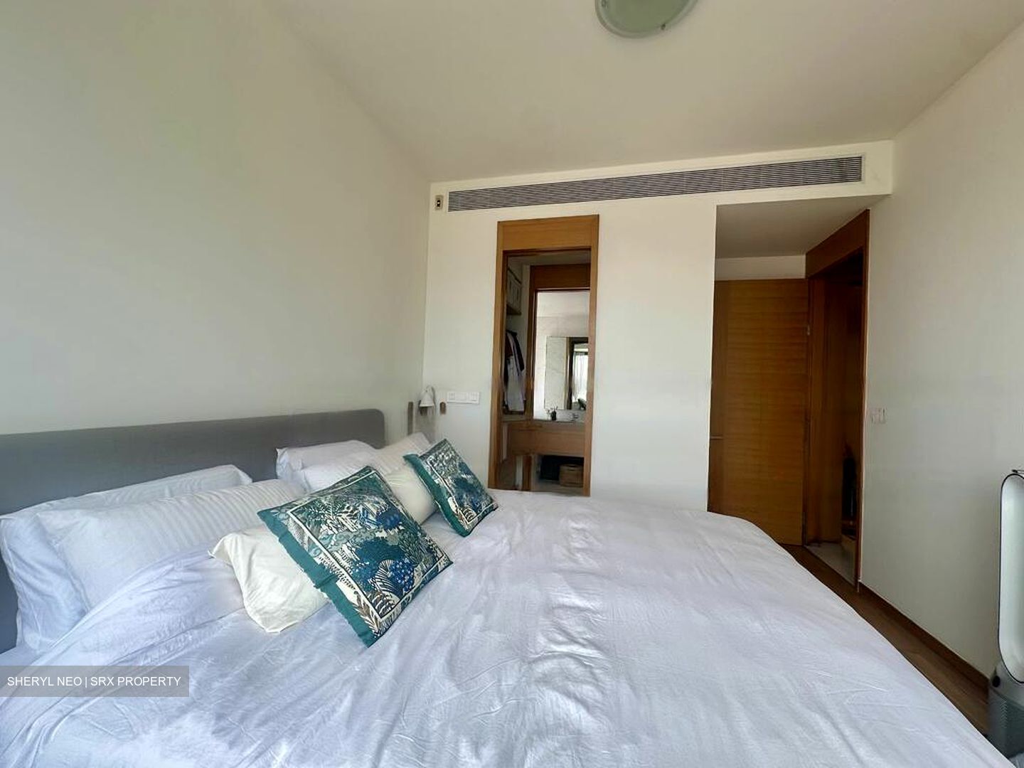 Concourse Skyline (D7), Apartment #483545311